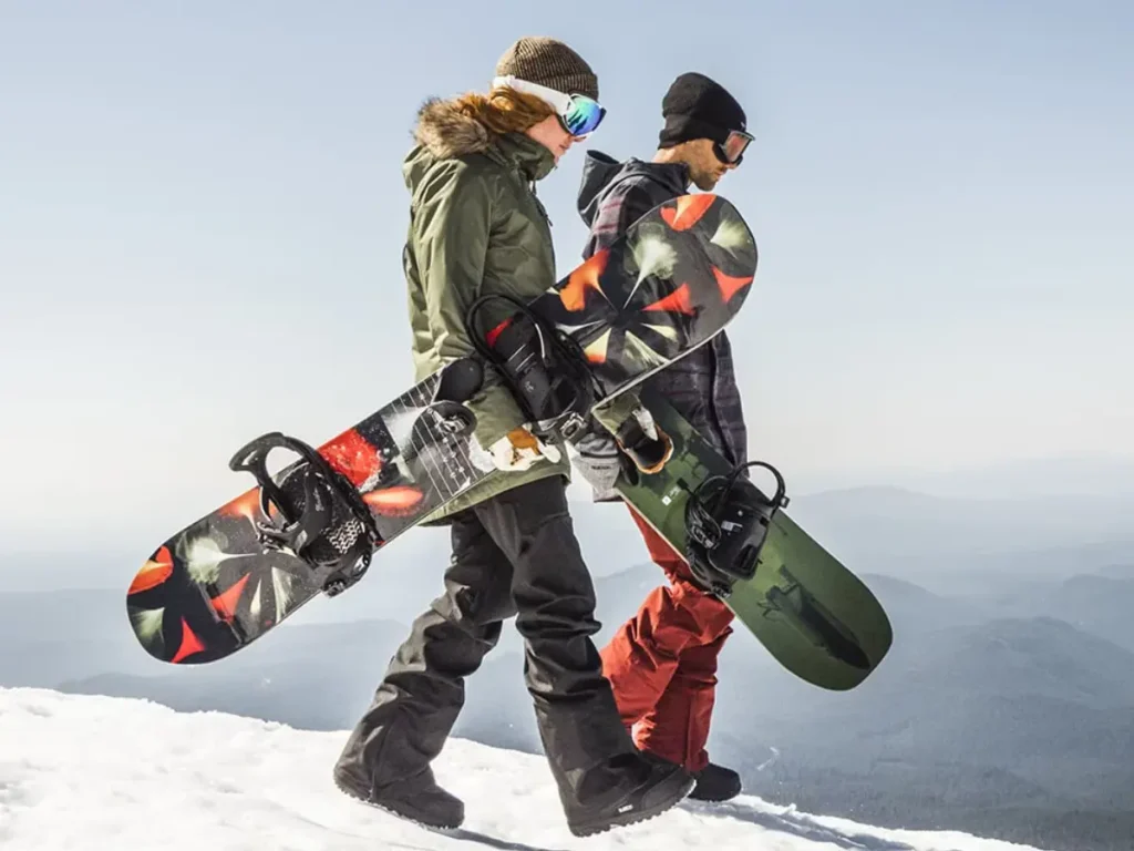 SNOWBOARD-with-2-mens.